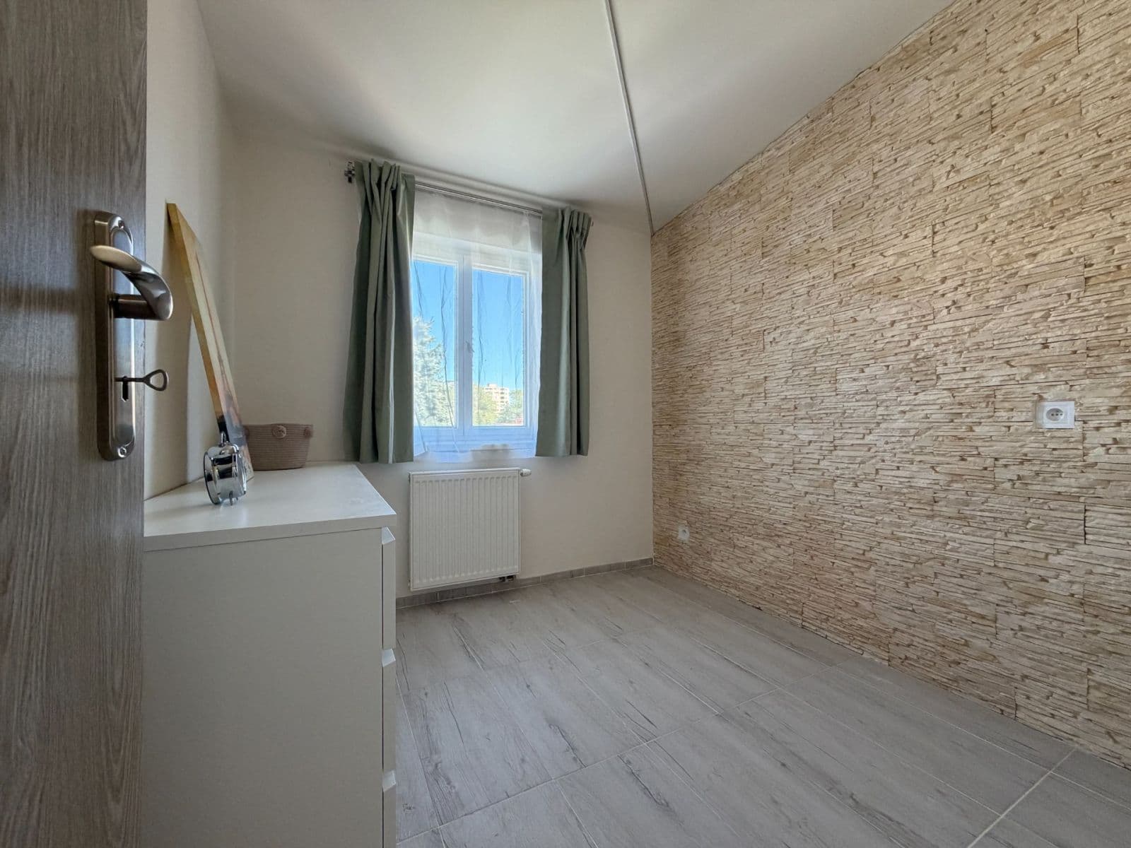 Pronájem bytu 3+1 55 m², Na Jarově, Praha, Praha Pronájem bytu 3+1 55 m², Na Jarově, Praha, Praha
