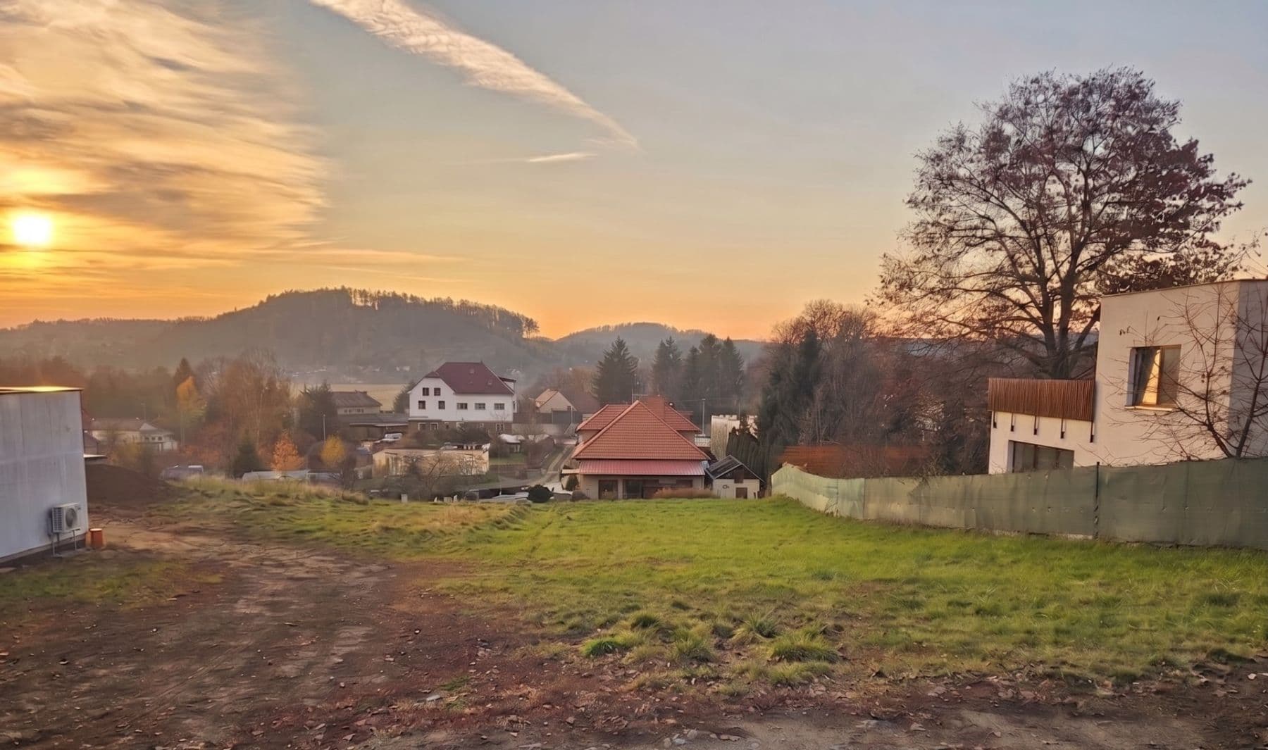 Prodej pozemku 1.018 m², Pod Hájkem, Nespeky, Středočeský kraj Prodej pozemku 1.018 m², Pod Hájkem, Nespeky, Středočeský kraj