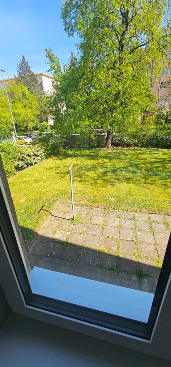 Pronájem bytu 1+kk 25 m², Ke Strašnické, Praha, Praha Pronájem bytu 1+kk 25 m², Ke Strašnické, Praha, Praha