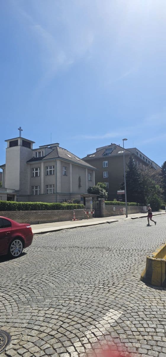 Pronájem bytu 1+kk 25 m², Ke Strašnické, Praha, Praha Pronájem bytu 1+kk 25 m², Ke Strašnické, Praha, Praha