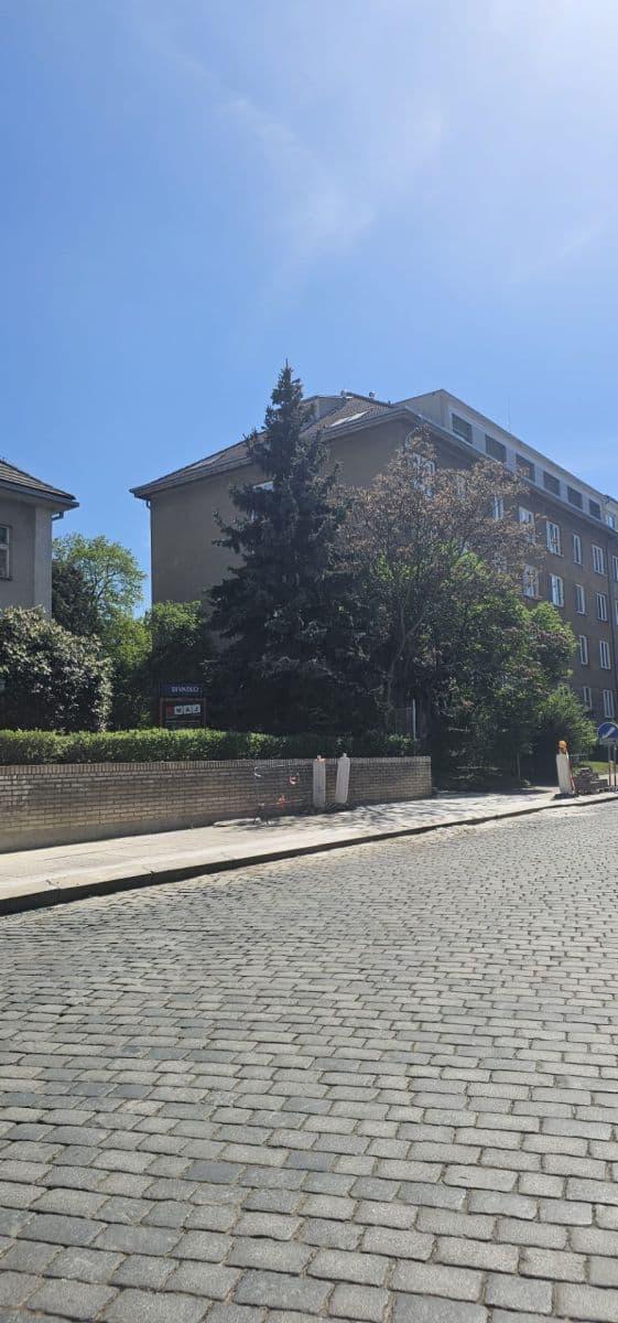 Pronájem bytu 1+kk 25 m², Ke Strašnické, Praha, Praha Pronájem bytu 1+kk 25 m², Ke Strašnické, Praha, Praha