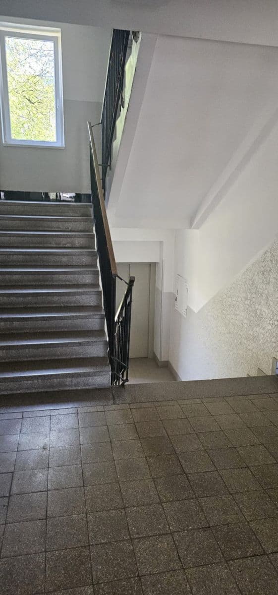 Pronájem bytu 1+kk 25 m², Ke Strašnické, Praha, Praha Pronájem bytu 1+kk 25 m², Ke Strašnické, Praha, Praha