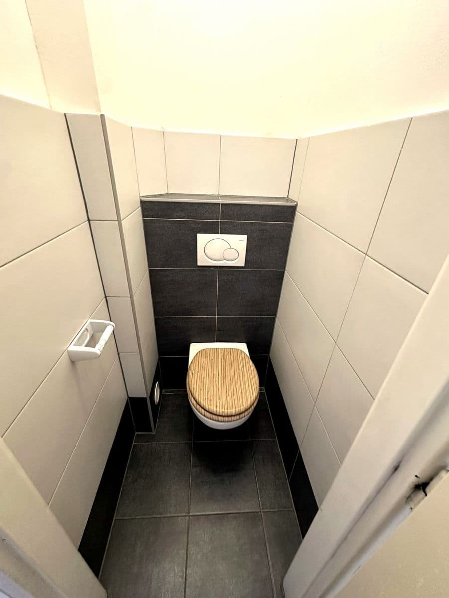 Prodej bytu 1+kk 28 m², Svatoslavova, Praha, Praha Prodej bytu 1+kk 28 m², Svatoslavova, Praha, Praha