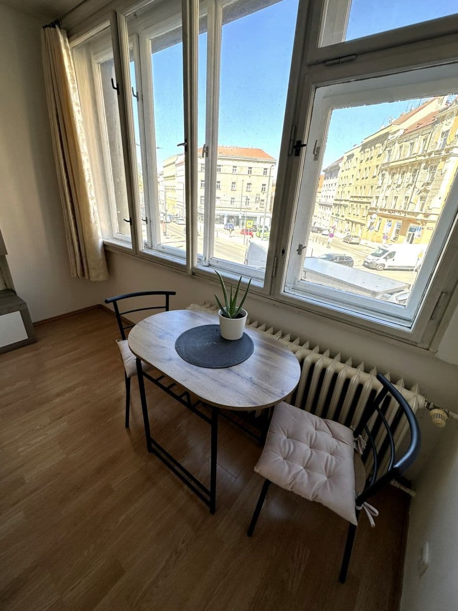 Prodej bytu 1+kk 28 m², Svatoslavova, Praha, Praha Prodej bytu 1+kk 28 m², Svatoslavova, Praha, Praha