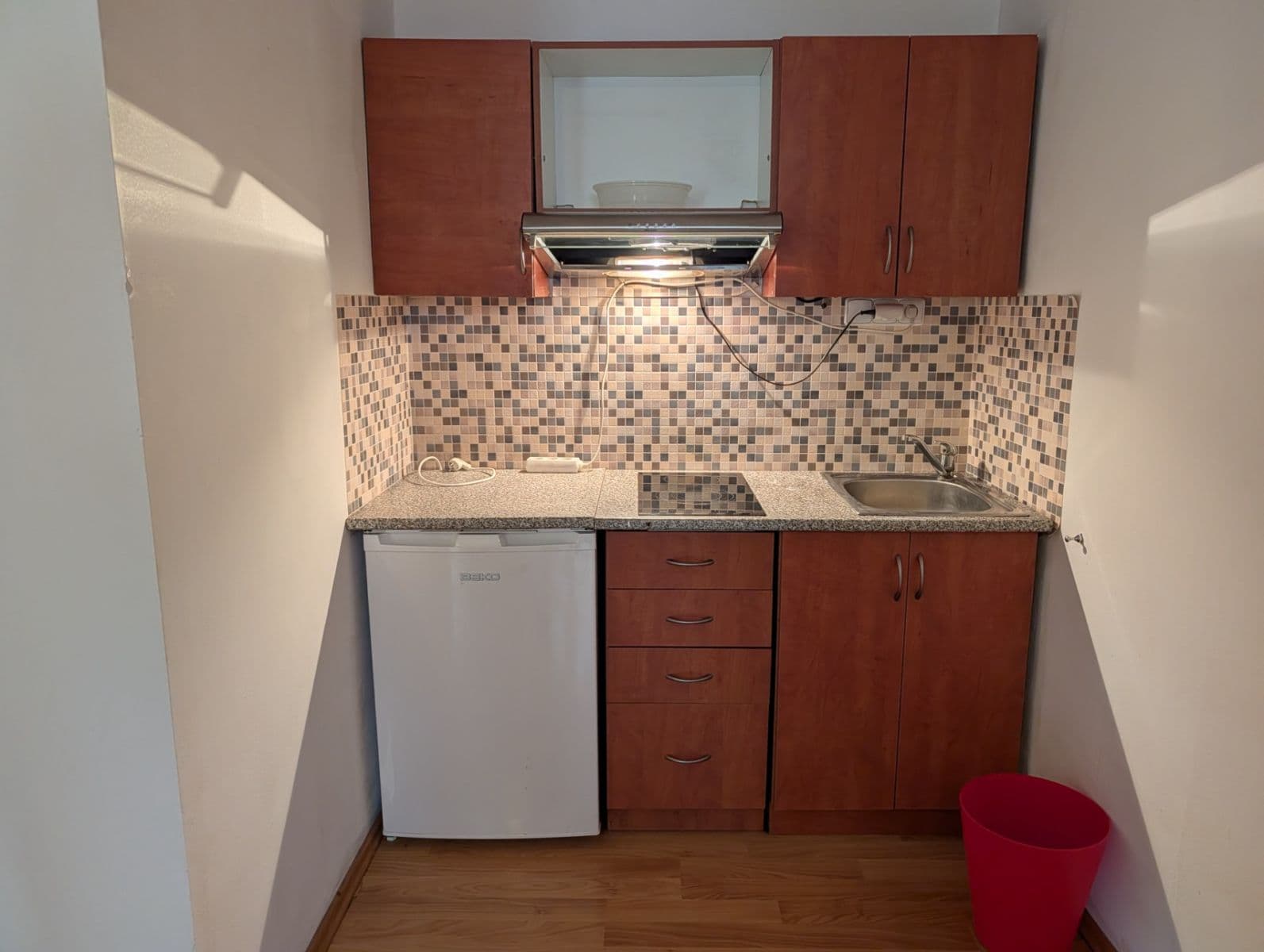 Pronájem bytu 1+kk 14 m², Pivoňkova, Brno, Jihomoravský kraj Pronájem bytu 1+kk 14 m², Pivoňkova, Brno, Jihomoravský kraj