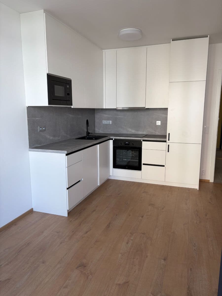Pronájem bytu 2+kk 50 m², Blažimská, Praha, Praha Pronájem bytu 2+kk 50 m², Blažimská, Praha, Praha