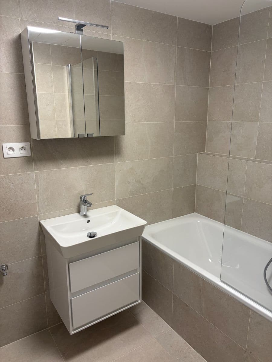 Pronájem bytu 2+kk 50 m², Blažimská, Praha, Praha Pronájem bytu 2+kk 50 m², Blažimská, Praha, Praha