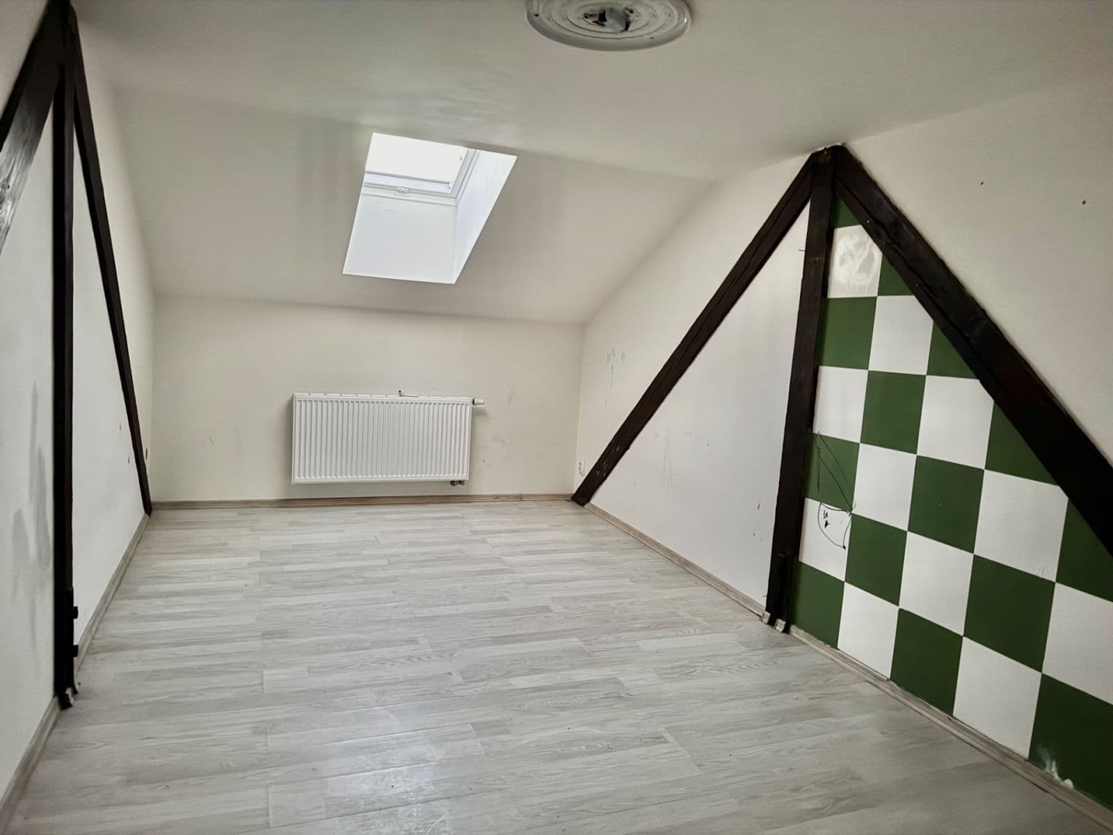Pronájem bytu 4+kk 217 m², Práce, Děčín, Ústecký kraj Pronájem bytu 4+kk 217 m², Práce, Děčín, Ústecký kraj
