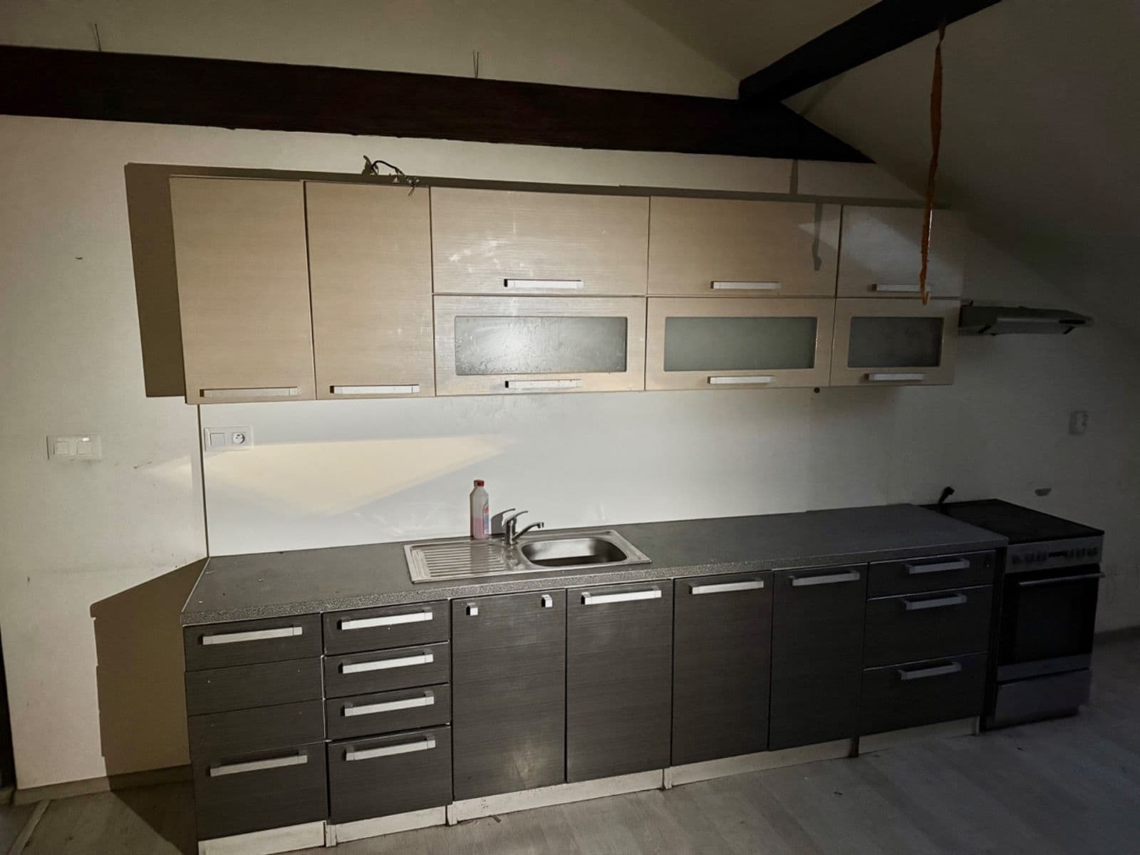 Pronájem bytu 4+kk 217 m², Práce, Děčín, Ústecký kraj Pronájem bytu 4+kk 217 m², Práce, Děčín, Ústecký kraj