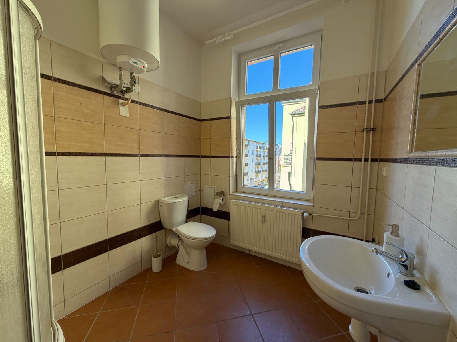 Prodej bytu 1+kk 27 m², Krátká, Plzeň, Plzeňský kraj Prodej bytu 1+kk 27 m², Krátká, Plzeň, Plzeňský kraj