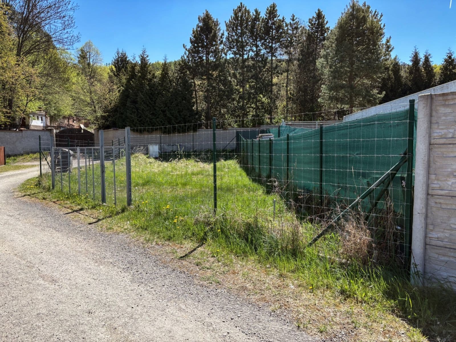 Prodej pozemku 200 m², Čím, Středočeský kraj Prodej pozemku 200 m², Čím, Středočeský kraj