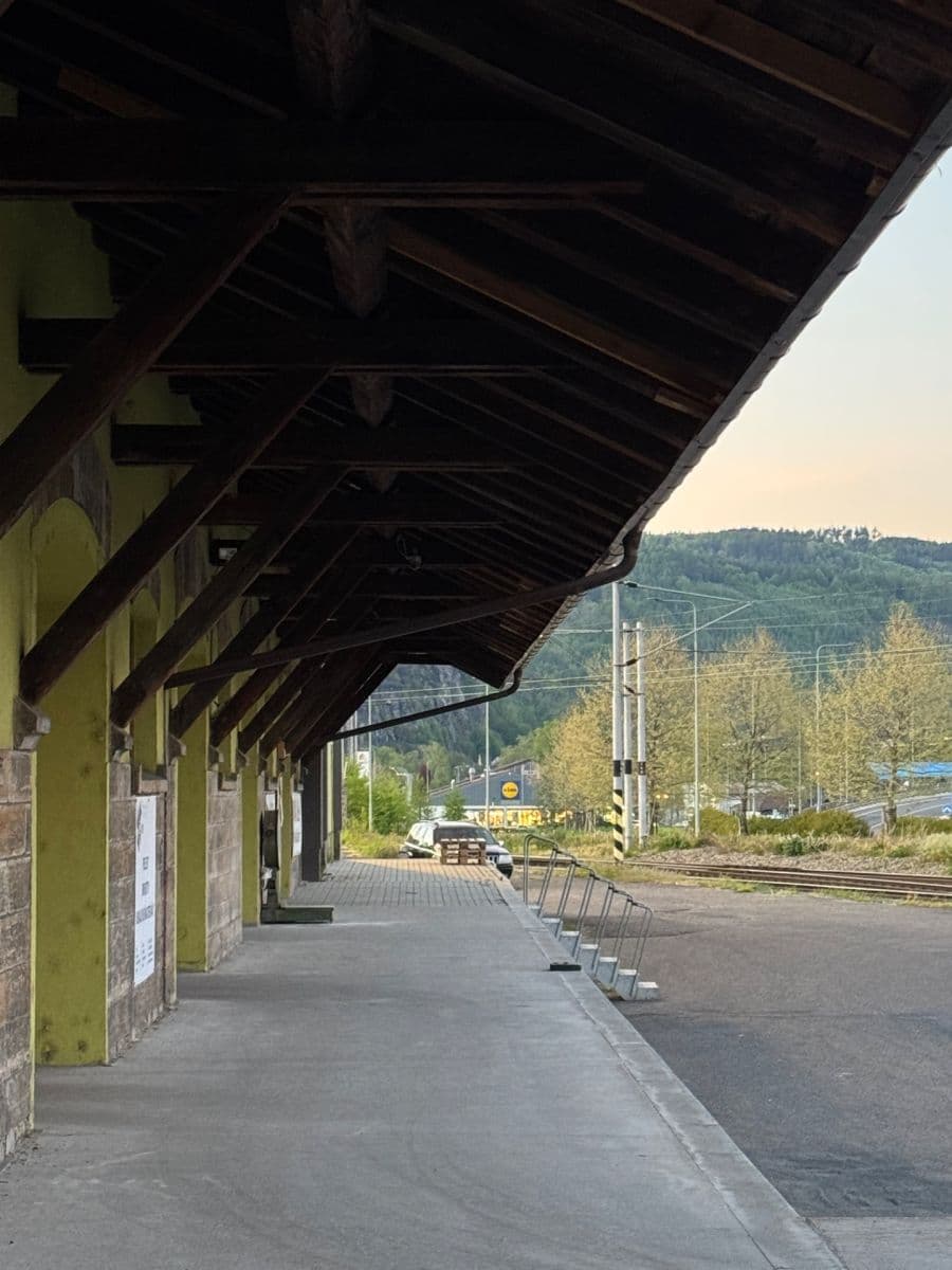 Pronájem bytu 2+kk 46 m², Práce, Děčín, Ústecký kraj Pronájem bytu 2+kk 46 m², Práce, Děčín, Ústecký kraj