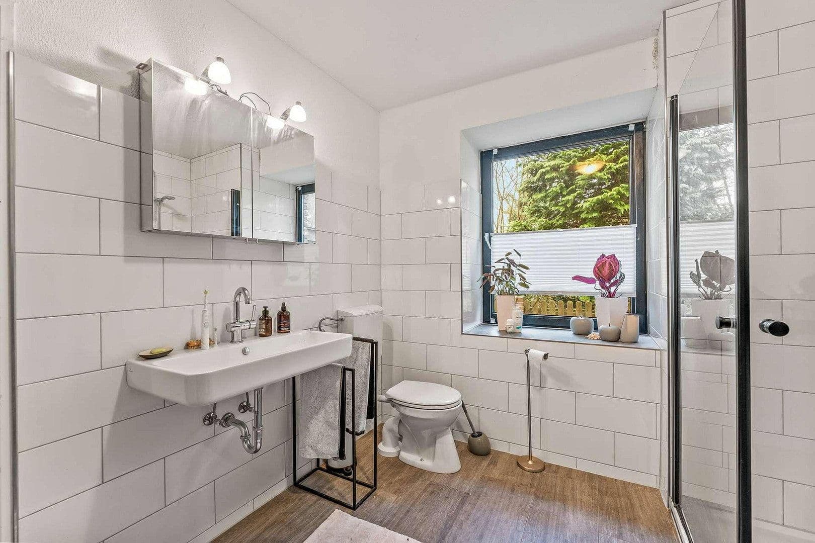 Pronájem bytu 3+1 128 m², Deichstraße 122a, Berne, Dolní Sasko Pronájem bytu 3+1 128 m², Deichstraße 122a, Berne, Dolní Sasko