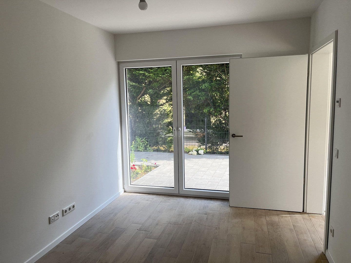 Pronájem bytu 3+1 110 m², Köln, Severní Porýní-Vestfálsko Pronájem bytu 3+1 110 m², Köln, Severní Porýní-Vestfálsko