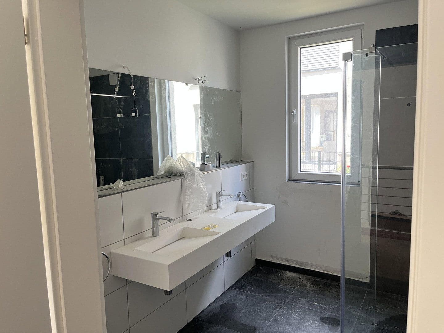 Pronájem bytu 3+1 110 m², Köln, Severní Porýní-Vestfálsko Pronájem bytu 3+1 110 m², Köln, Severní Porýní-Vestfálsko