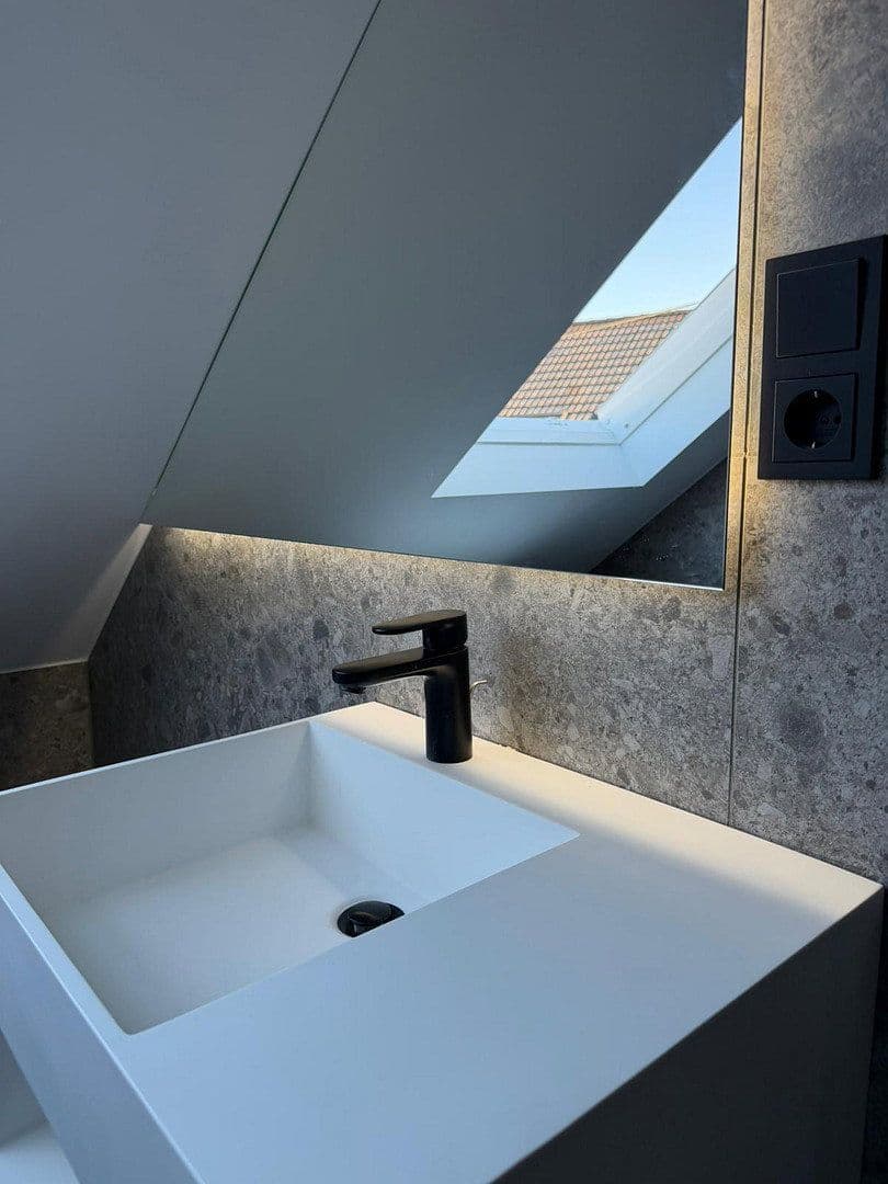 Pronájem bytu 3+1 22 m², Feldbergblick 2+4, Frankfurt am Main, Hessen Pronájem bytu 3+1 22 m², Feldbergblick 2+4, Frankfurt am Main, Hessen