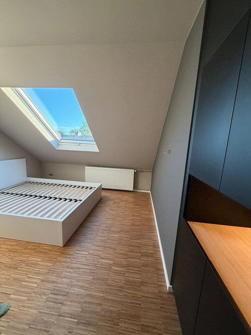 Pronájem bytu 3+1 22 m², Feldbergblick 2+4, Frankfurt am Main, Hessen Pronájem bytu 3+1 22 m², Feldbergblick 2+4, Frankfurt am Main, Hessen