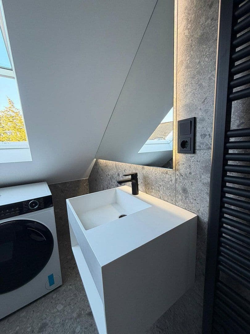 Pronájem bytu 3+1 22 m², Feldbergblick 2+4, Frankfurt am Main, Hessen Pronájem bytu 3+1 22 m², Feldbergblick 2+4, Frankfurt am Main, Hessen
