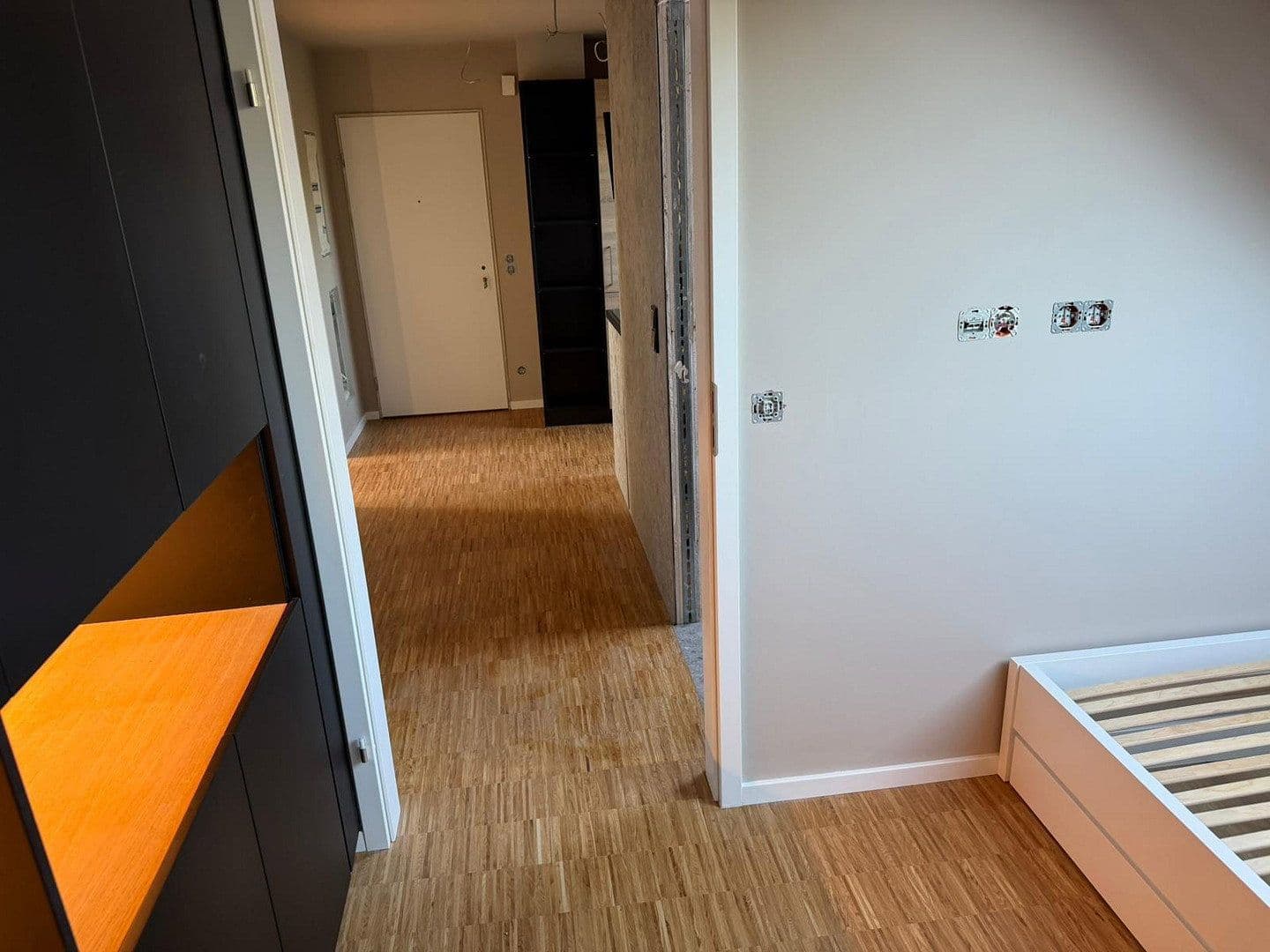 Pronájem bytu 3+1 22 m², Feldbergblick 2+4, Frankfurt am Main, Hessen Pronájem bytu 3+1 22 m², Feldbergblick 2+4, Frankfurt am Main, Hessen