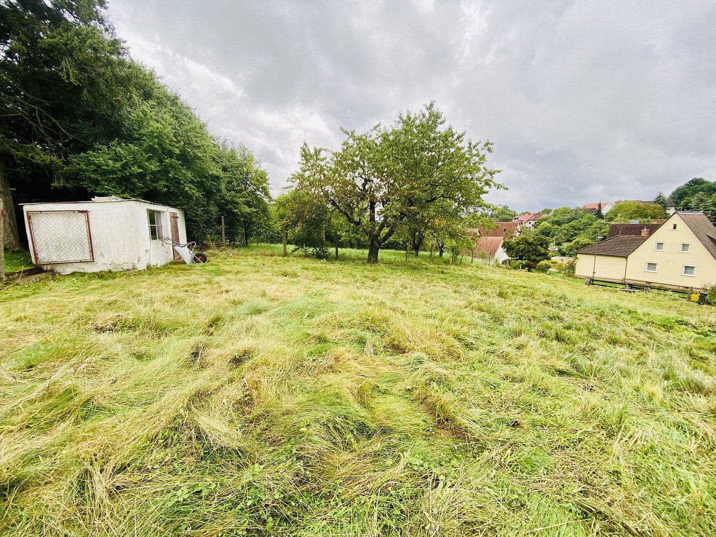 Prodej pozemku 805 m², Am Hölzelbach 5, Neunkirchen am Brand, Bavorsko Prodej pozemku 805 m², Am Hölzelbach 5, Neunkirchen am Brand, Bavorsko