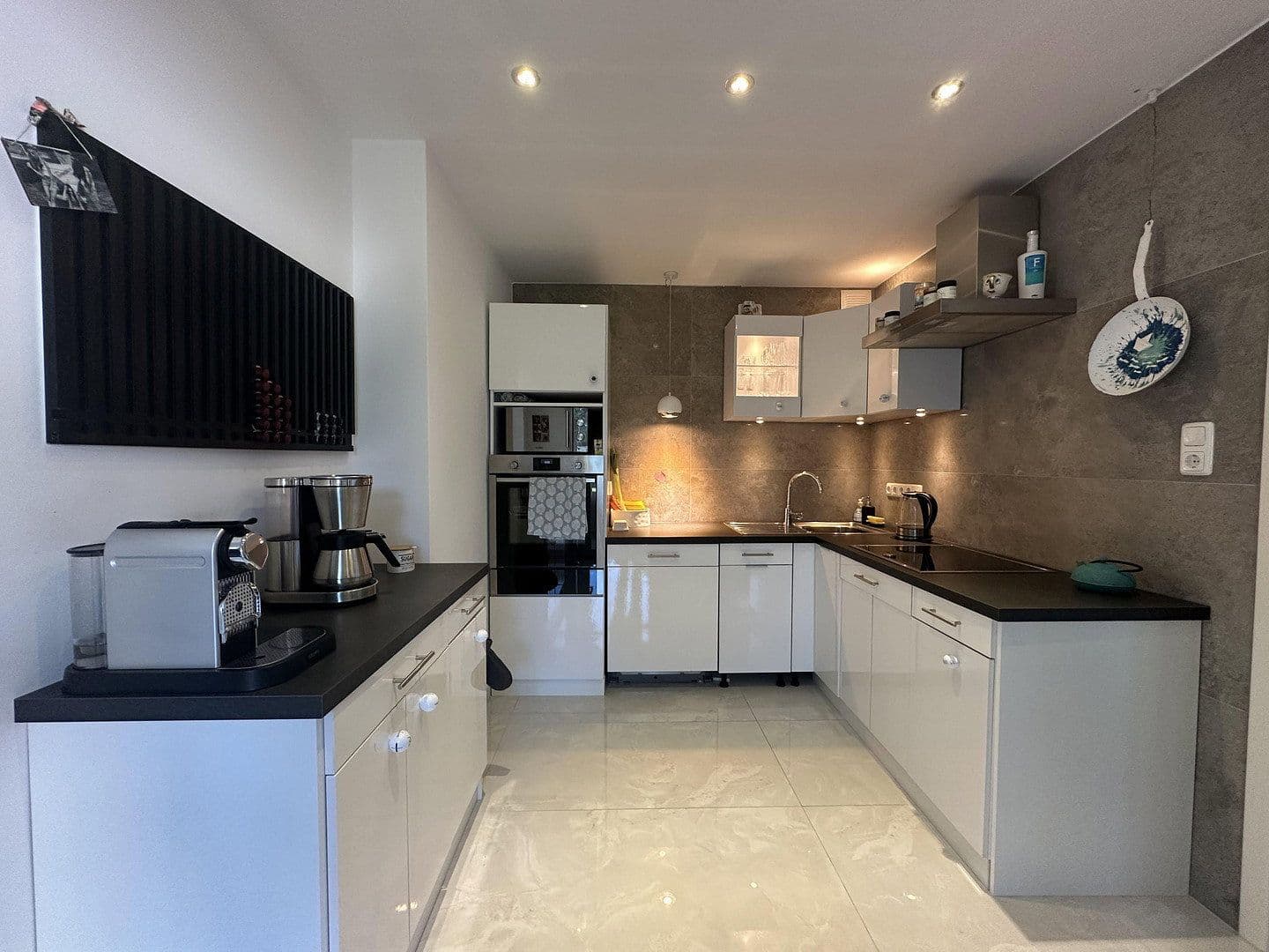Pronájem domu 80 m², pozemek 359 m², Essen, Severní Porýní-Vestfálsko Pronájem domu 80 m², pozemek 359 m², Essen, Severní Porýní-Vestfálsko