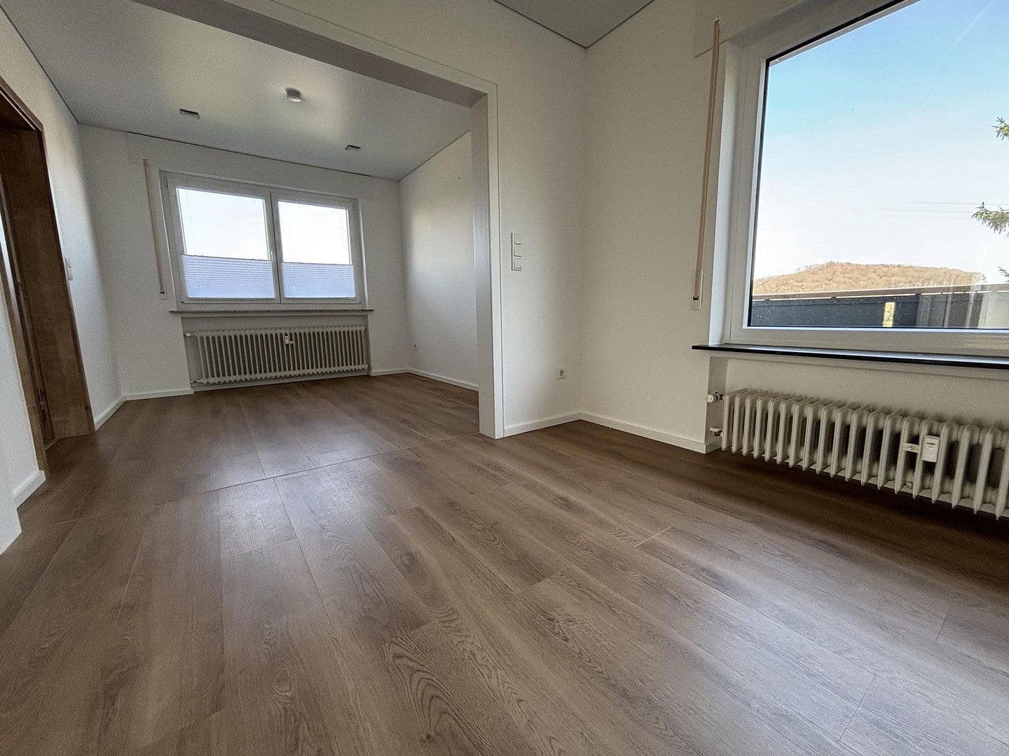 Pronájem bytu 3+1 120 m², Neustadt (Wied), Porýní-Falc Pronájem bytu 3+1 120 m², Neustadt (Wied), Porýní-Falc