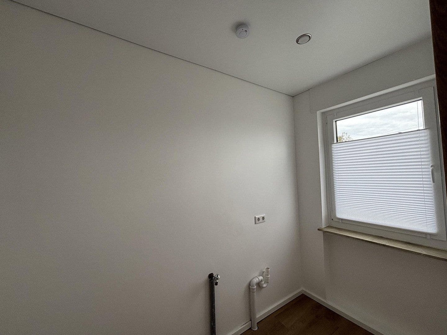 Pronájem bytu 3+1 120 m², Neustadt (Wied), Porýní-Falc Pronájem bytu 3+1 120 m², Neustadt (Wied), Porýní-Falc