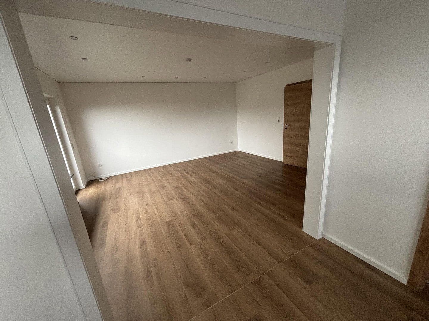 Pronájem bytu 3+1 120 m², Neustadt (Wied), Porýní-Falc Pronájem bytu 3+1 120 m², Neustadt (Wied), Porýní-Falc