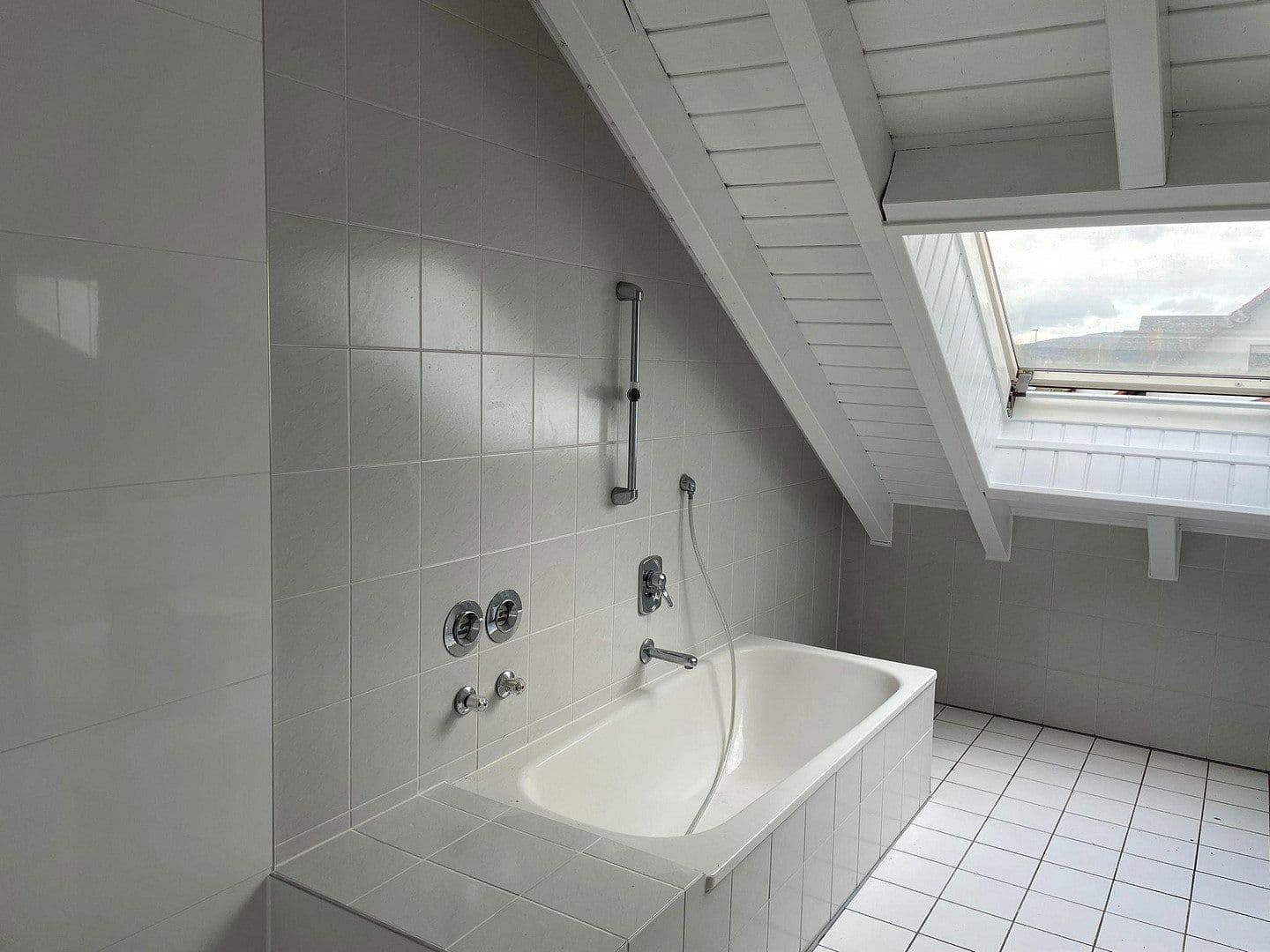 Pronájem bytu 3+kk 115 m², Karlstein am Main, Bavorsko Pronájem bytu 3+kk 115 m², Karlstein am Main, Bavorsko
