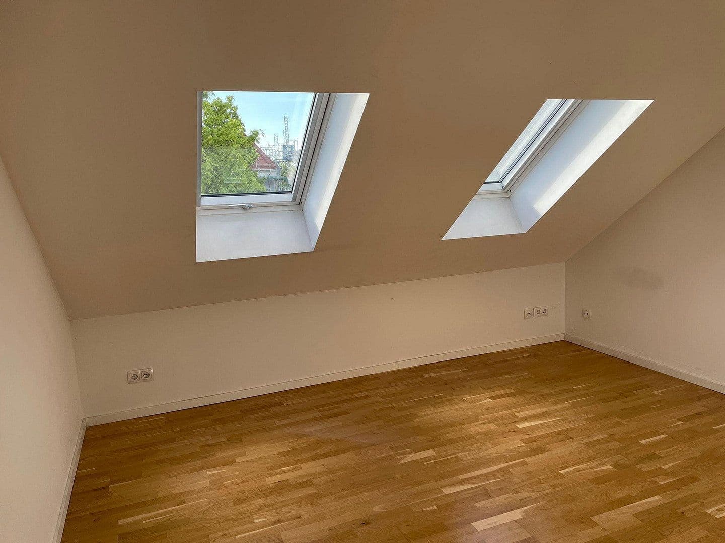 Pronájem bytu 5+1 130 m², Berlin, Berlín Pronájem bytu 5+1 130 m², Berlin, Berlín