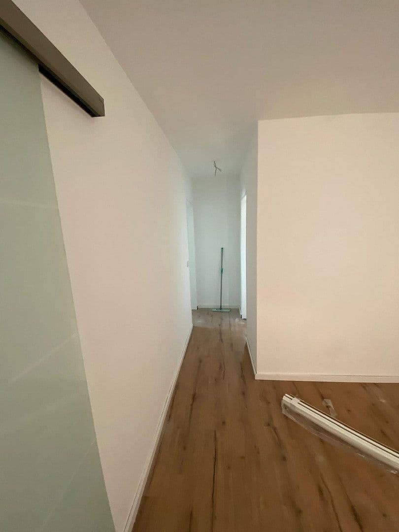 Pronájem bytu 4+1 98 m², Saarstraße 2, Lahr/Schwarzwald, Bádensko-Württembersko Pronájem bytu 4+1 98 m², Saarstraße 2, Lahr/Schwarzwald, Bádensko-Württembersko