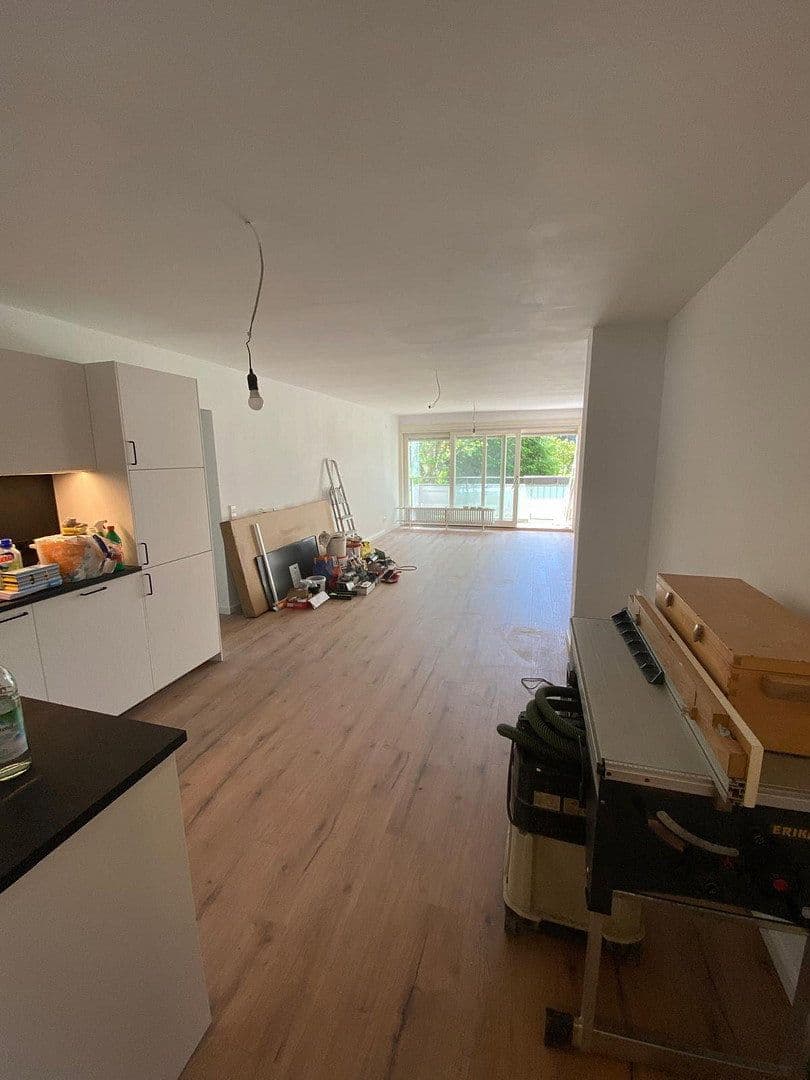 Pronájem bytu 4+1 98 m², Saarstraße 2, Lahr/Schwarzwald, Bádensko-Württembersko Pronájem bytu 4+1 98 m², Saarstraße 2, Lahr/Schwarzwald, Bádensko-Württembersko
