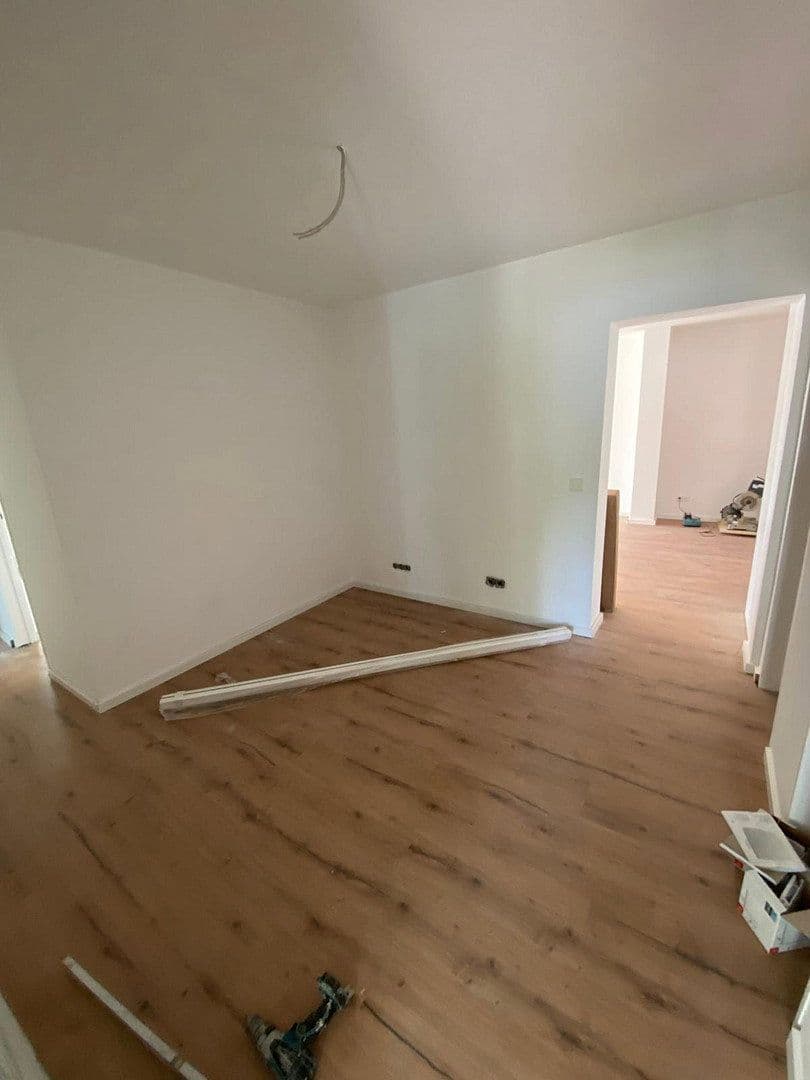 Pronájem bytu 4+1 98 m², Saarstraße 2, Lahr/Schwarzwald, Bádensko-Württembersko Pronájem bytu 4+1 98 m², Saarstraße 2, Lahr/Schwarzwald, Bádensko-Württembersko