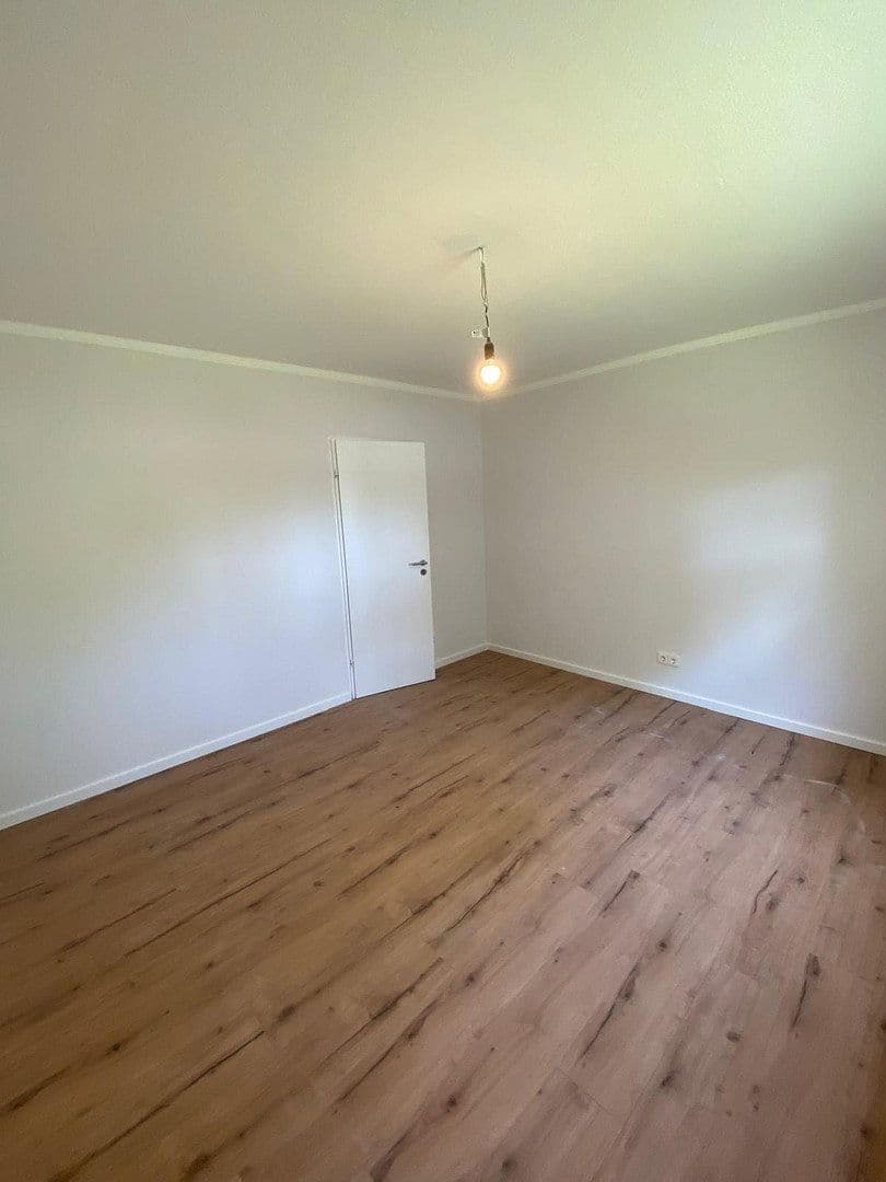 Pronájem bytu 4+1 98 m², Saarstraße 2, Lahr/Schwarzwald, Bádensko-Württembersko Pronájem bytu 4+1 98 m², Saarstraße 2, Lahr/Schwarzwald, Bádensko-Württembersko