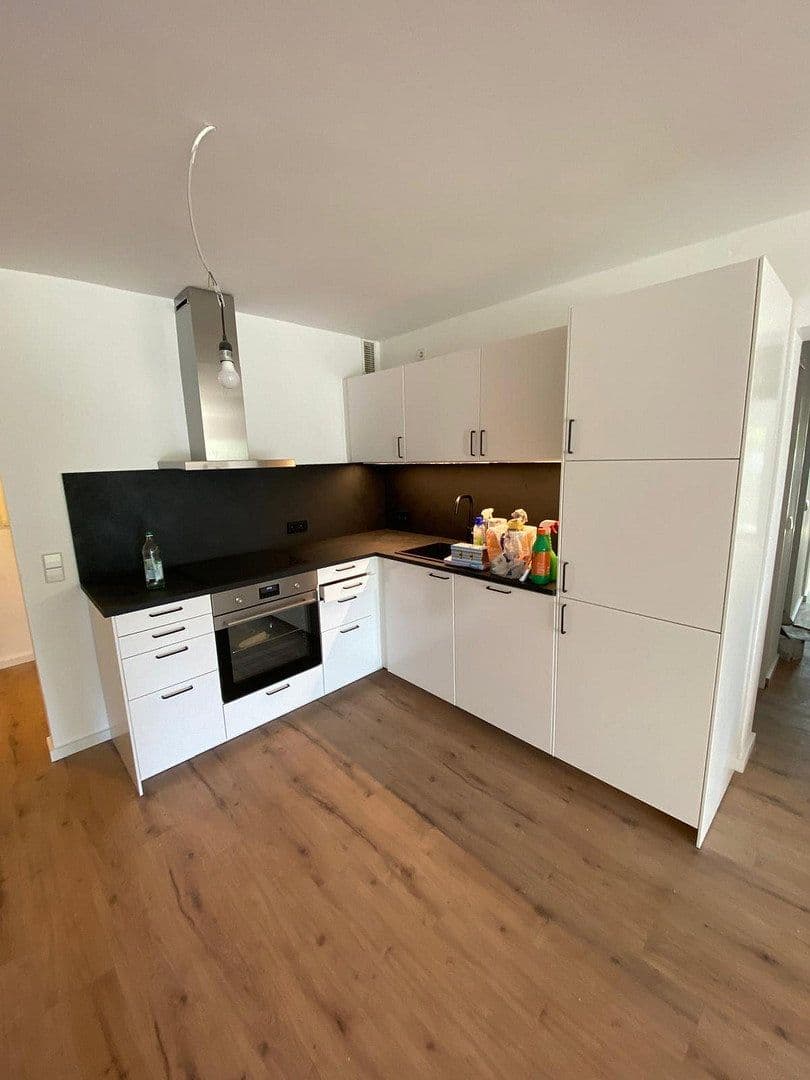Pronájem bytu 4+1 98 m², Saarstraße 2, Lahr/Schwarzwald, Bádensko-Württembersko Pronájem bytu 4+1 98 m², Saarstraße 2, Lahr/Schwarzwald, Bádensko-Württembersko