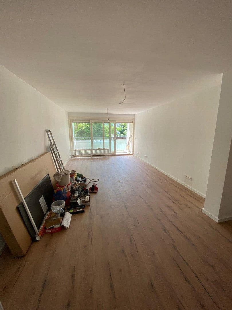 Pronájem bytu 4+1 98 m², Saarstraße 2, Lahr/Schwarzwald, Bádensko-Württembersko Pronájem bytu 4+1 98 m², Saarstraße 2, Lahr/Schwarzwald, Bádensko-Württembersko