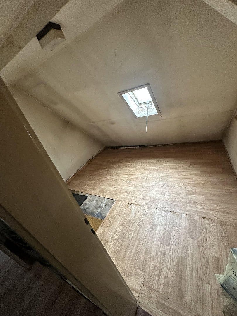 Prodej domu 116 m², pozemek 225 m², Albstadt, Bádensko-Württembersko Prodej domu 116 m², pozemek 225 m², Albstadt, Bádensko-Württembersko