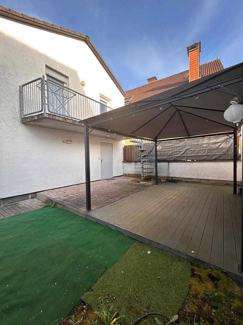Prodej domu 153 m², pozemek 245 m², Georg-Fröba-Straße 16, Alsbach-Hähnlein, Hessen Prodej domu 153 m², pozemek 245 m², Georg-Fröba-Straße 16, Alsbach-Hähnlein, Hessen