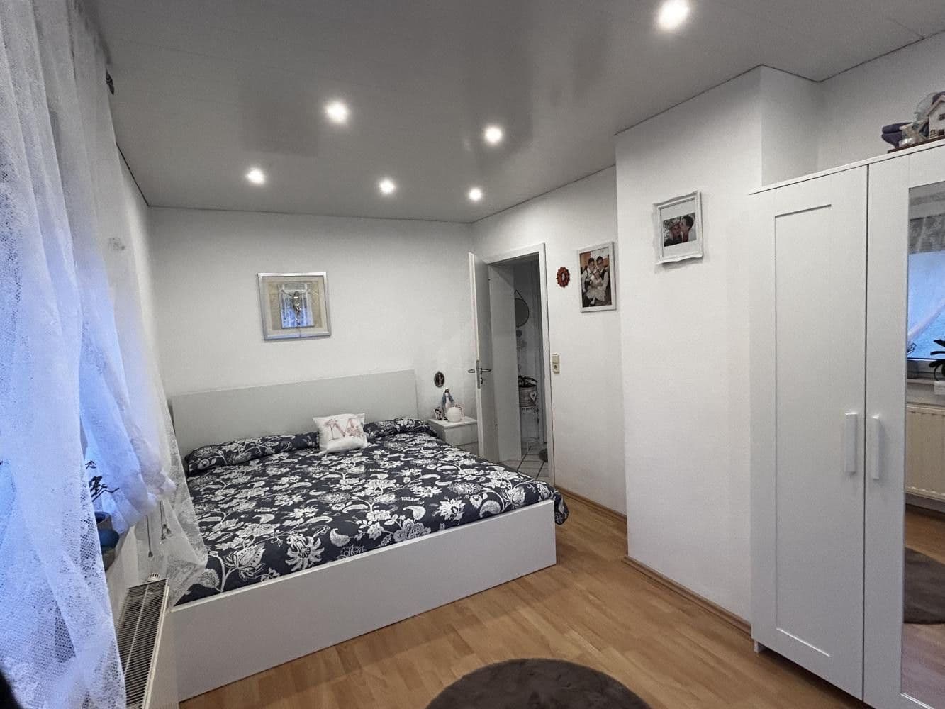 Prodej domu 153 m², pozemek 245 m², Georg-Fröba-Straße 16, Alsbach-Hähnlein, Hessen Prodej domu 153 m², pozemek 245 m², Georg-Fröba-Straße 16, Alsbach-Hähnlein, Hessen