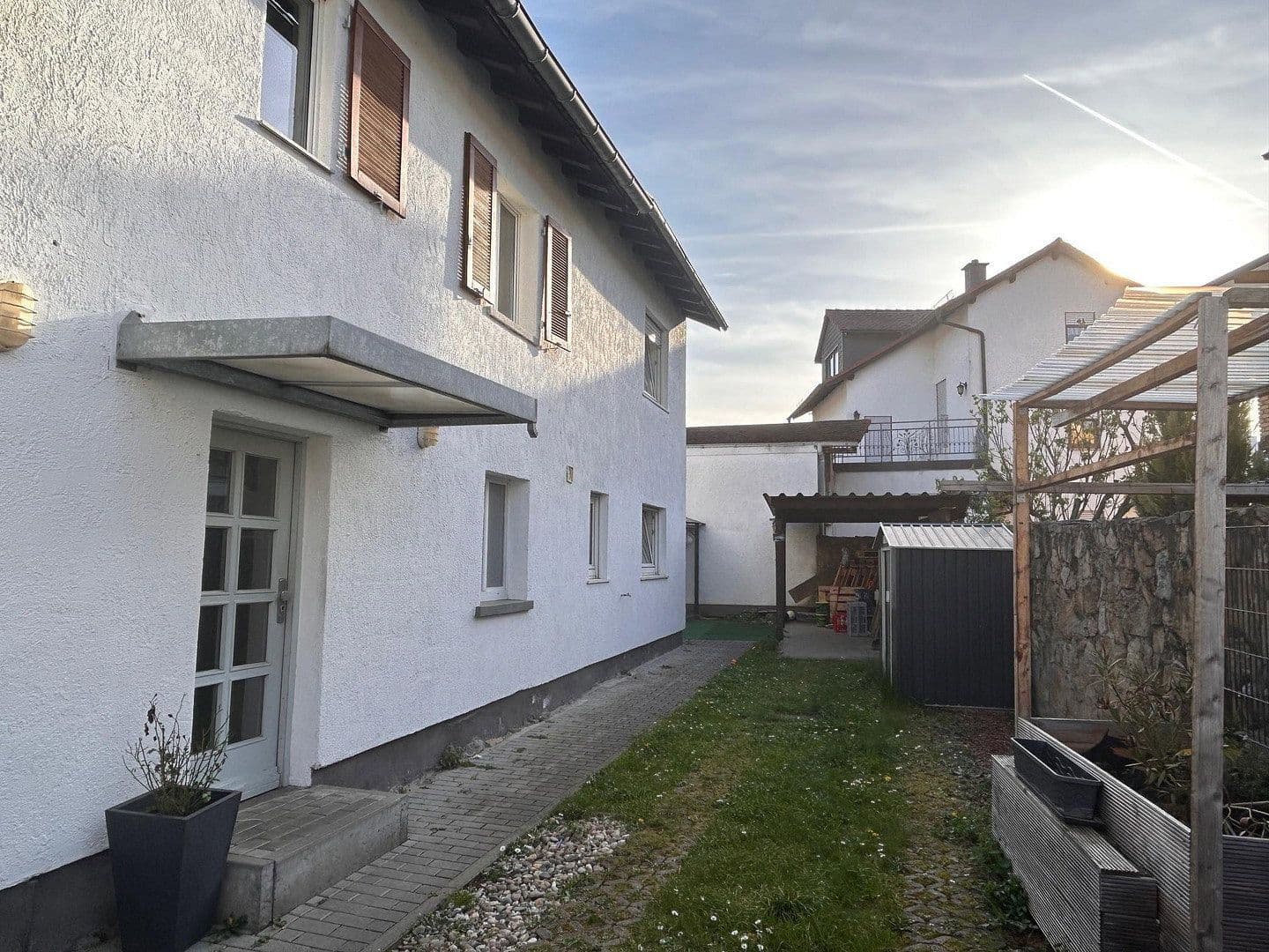 Prodej domu 153 m², pozemek 245 m², Georg-Fröba-Straße 16, Alsbach-Hähnlein, Hessen Prodej domu 153 m², pozemek 245 m², Georg-Fröba-Straße 16, Alsbach-Hähnlein, Hessen