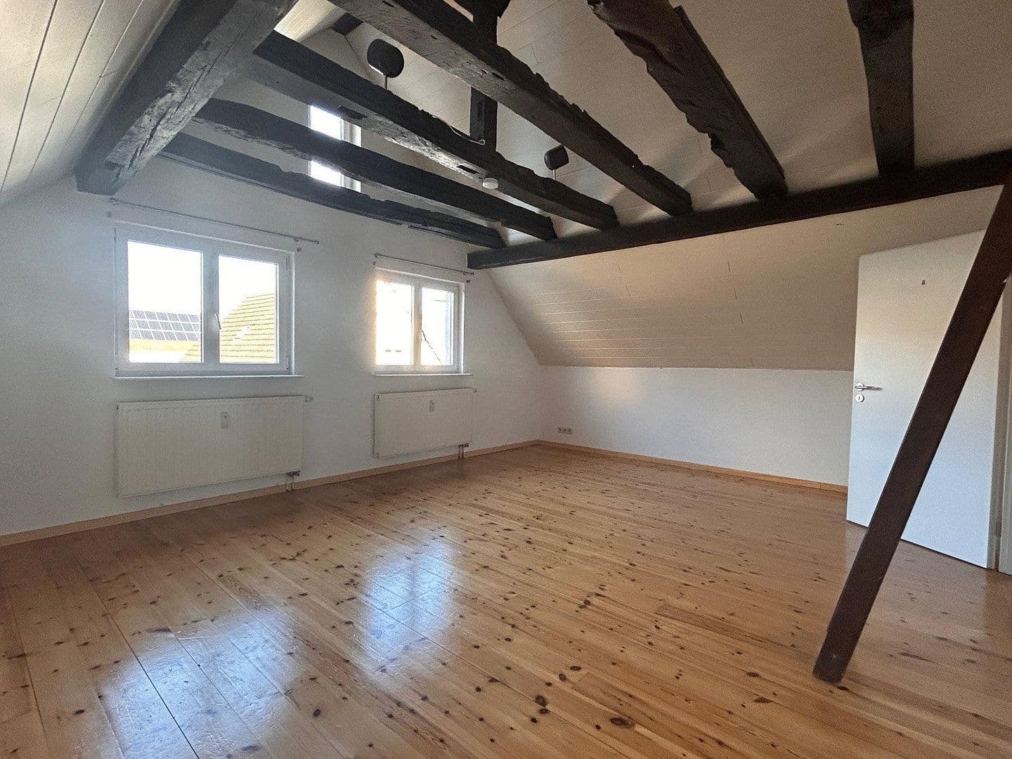 Prodej domu 153 m², pozemek 245 m², Georg-Fröba-Straße 16, Alsbach-Hähnlein, Hessen Prodej domu 153 m², pozemek 245 m², Georg-Fröba-Straße 16, Alsbach-Hähnlein, Hessen
