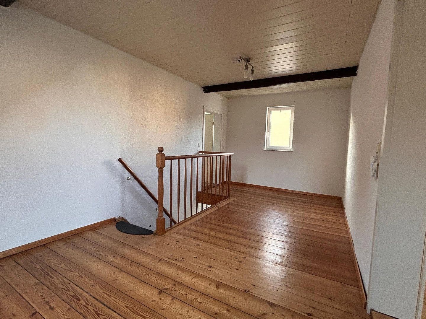 Prodej domu 153 m², pozemek 245 m², Georg-Fröba-Straße 16, Alsbach-Hähnlein, Hessen Prodej domu 153 m², pozemek 245 m², Georg-Fröba-Straße 16, Alsbach-Hähnlein, Hessen