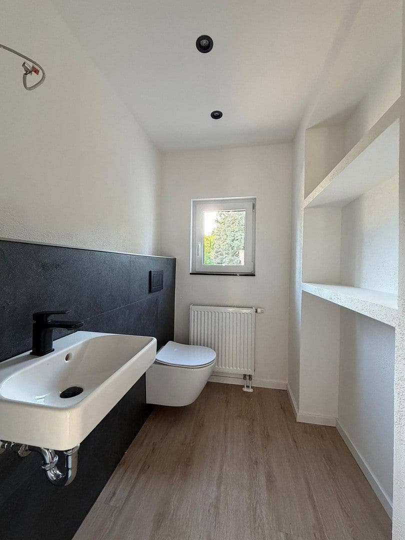 Prodej domu 100 m², pozemek 500 m², Saarbrücken, Země Sársko Prodej domu 100 m², pozemek 500 m², Saarbrücken, Země Sársko