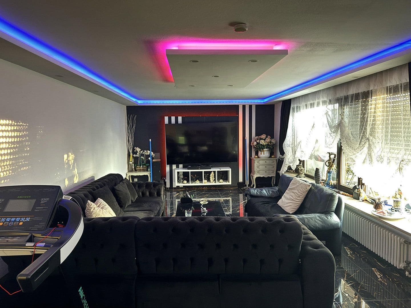 Prodej domu 154 m², pozemek 254 m², Walther-Rathnau-Straße 31, Pforzheim, Bádensko-Württembersko Prodej domu 154 m², pozemek 254 m², Walther-Rathnau-Straße 31, Pforzheim, Bádensko-Württembersko