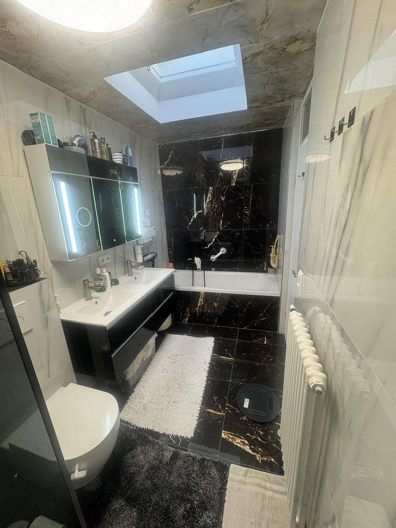 Prodej domu 154 m², pozemek 254 m², Walther-Rathnau-Straße 31, Pforzheim, Bádensko-Württembersko Prodej domu 154 m², pozemek 254 m², Walther-Rathnau-Straße 31, Pforzheim, Bádensko-Württembersko