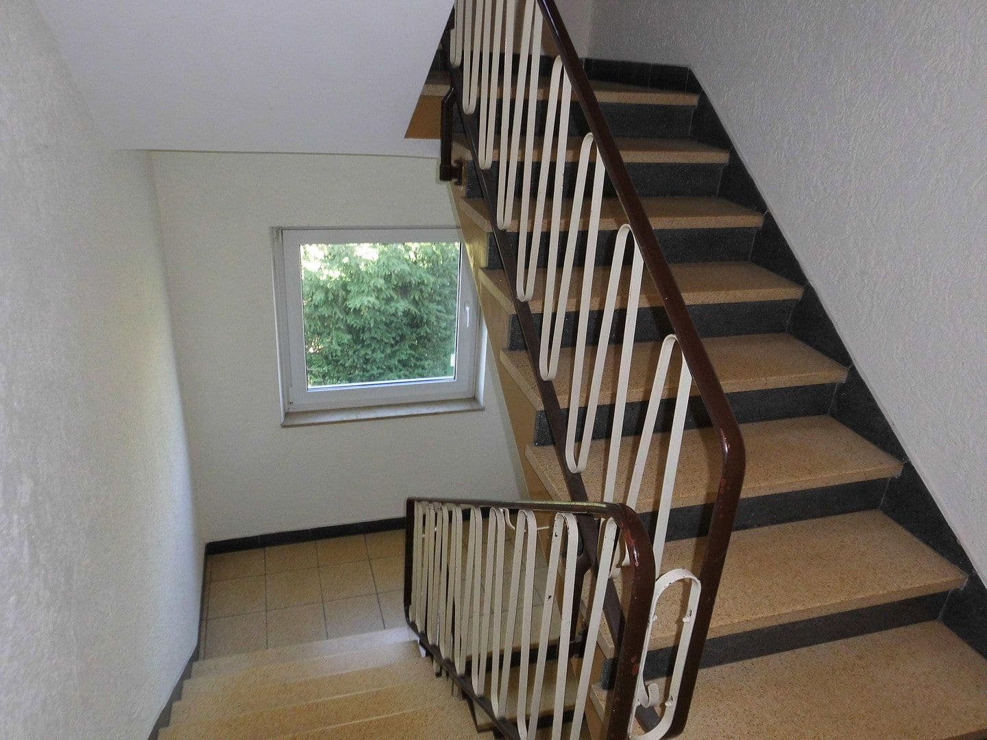Prodej domu 327 m², pozemek 596 m², Stuttgart, Bádensko-Württembersko Prodej domu 327 m², pozemek 596 m², Stuttgart, Bádensko-Württembersko