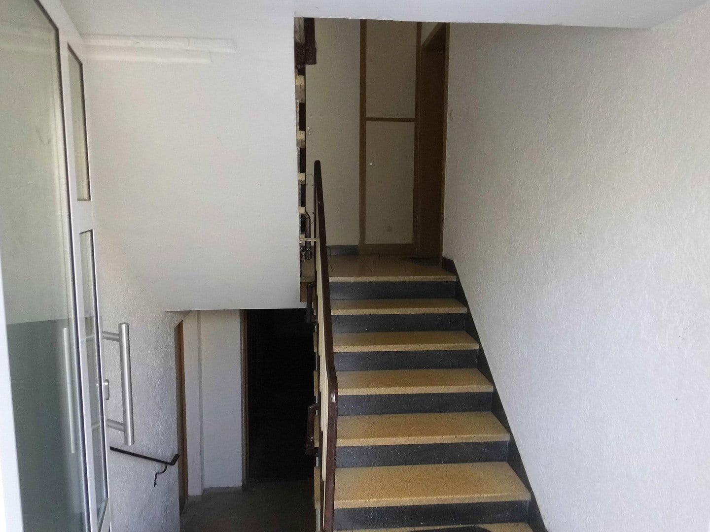 Prodej domu 327 m², pozemek 596 m², Stuttgart, Bádensko-Württembersko Prodej domu 327 m², pozemek 596 m², Stuttgart, Bádensko-Württembersko