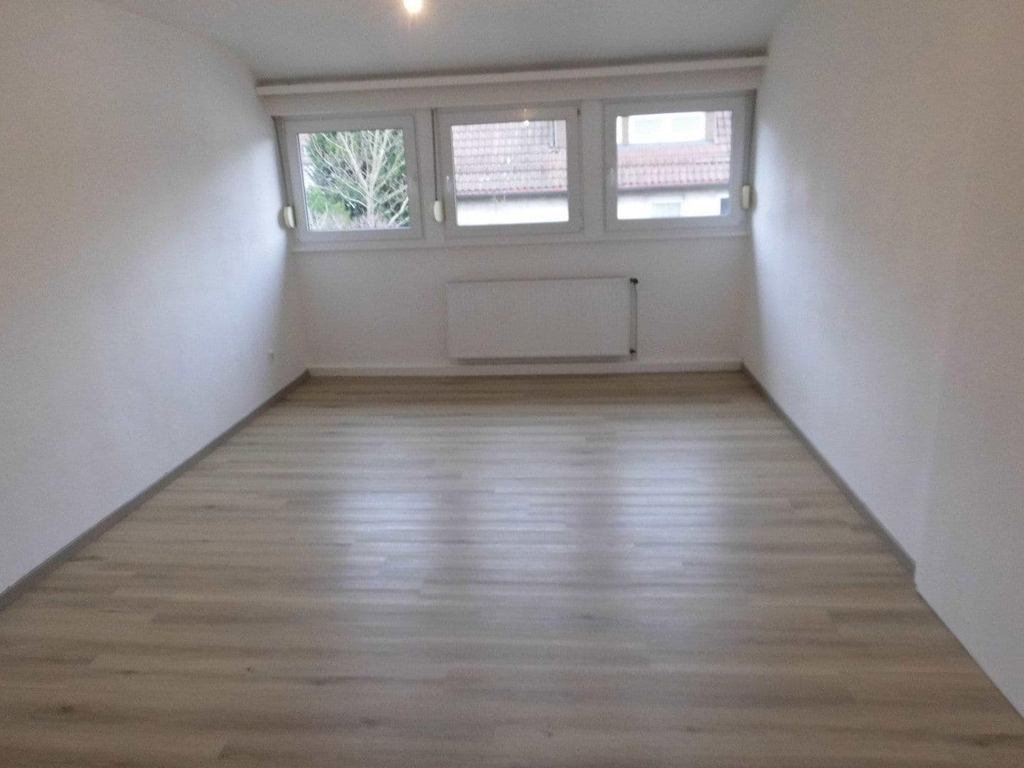 Prodej domu 327 m², pozemek 596 m², Stuttgart, Bádensko-Württembersko Prodej domu 327 m², pozemek 596 m², Stuttgart, Bádensko-Württembersko