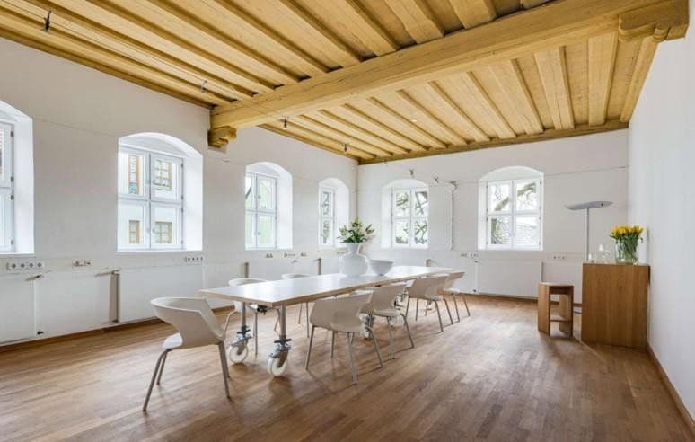 Prodej domu 835 m², pozemek 855 m², Hauptstraße 70, Feucht, Bavorsko Prodej domu 835 m², pozemek 855 m², Hauptstraße 70, Feucht, Bavorsko