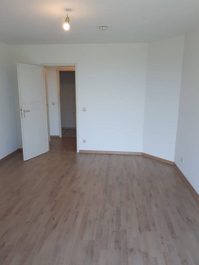 Pronájem bytu 3+1 102 m², Hattingerstr. 574, Bochum, Severní Porýní-Vestfálsko Pronájem bytu 3+1 102 m², Hattingerstr. 574, Bochum, Severní Porýní-Vestfálsko